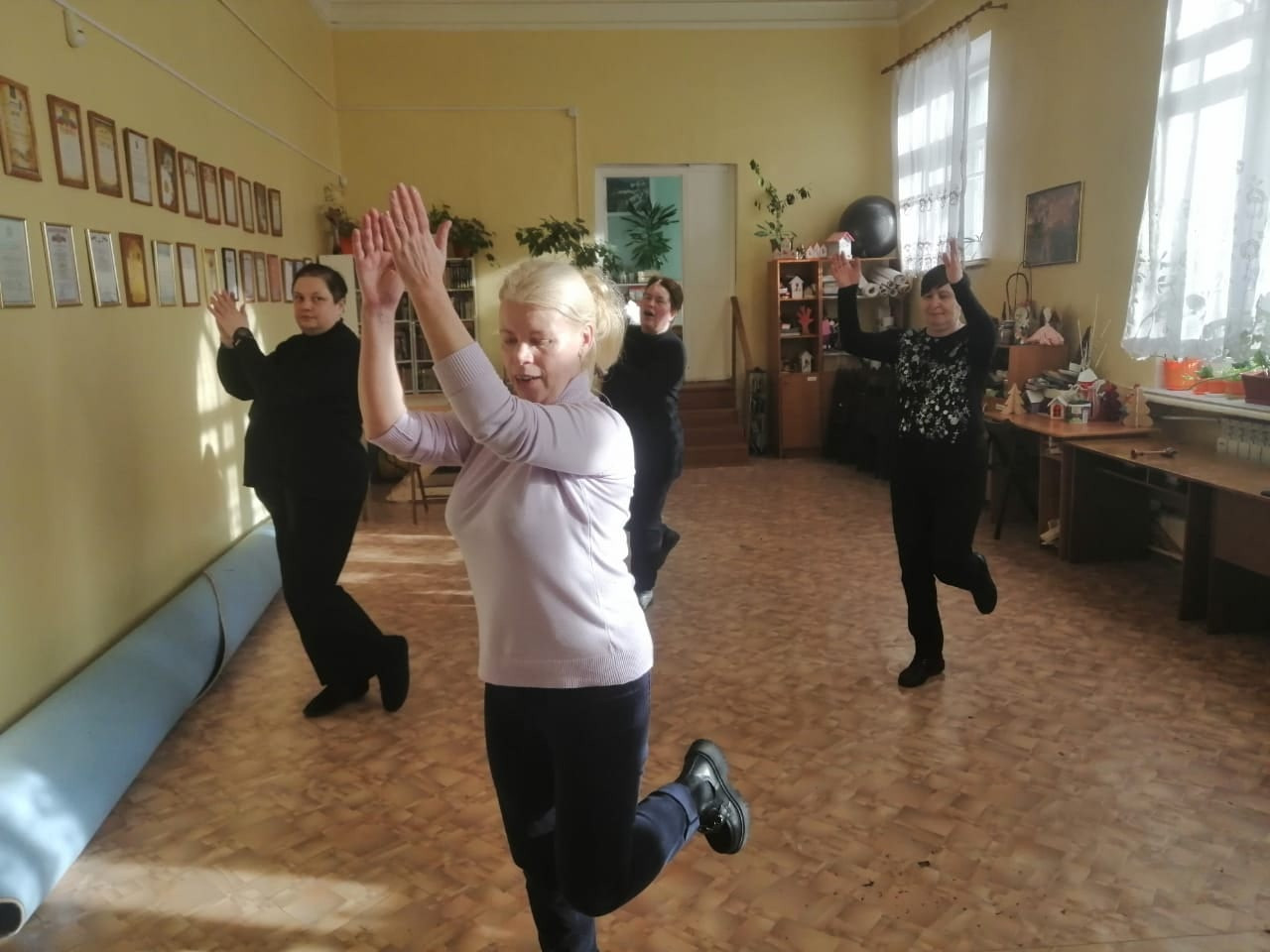 У нас работает танцевальный клуб