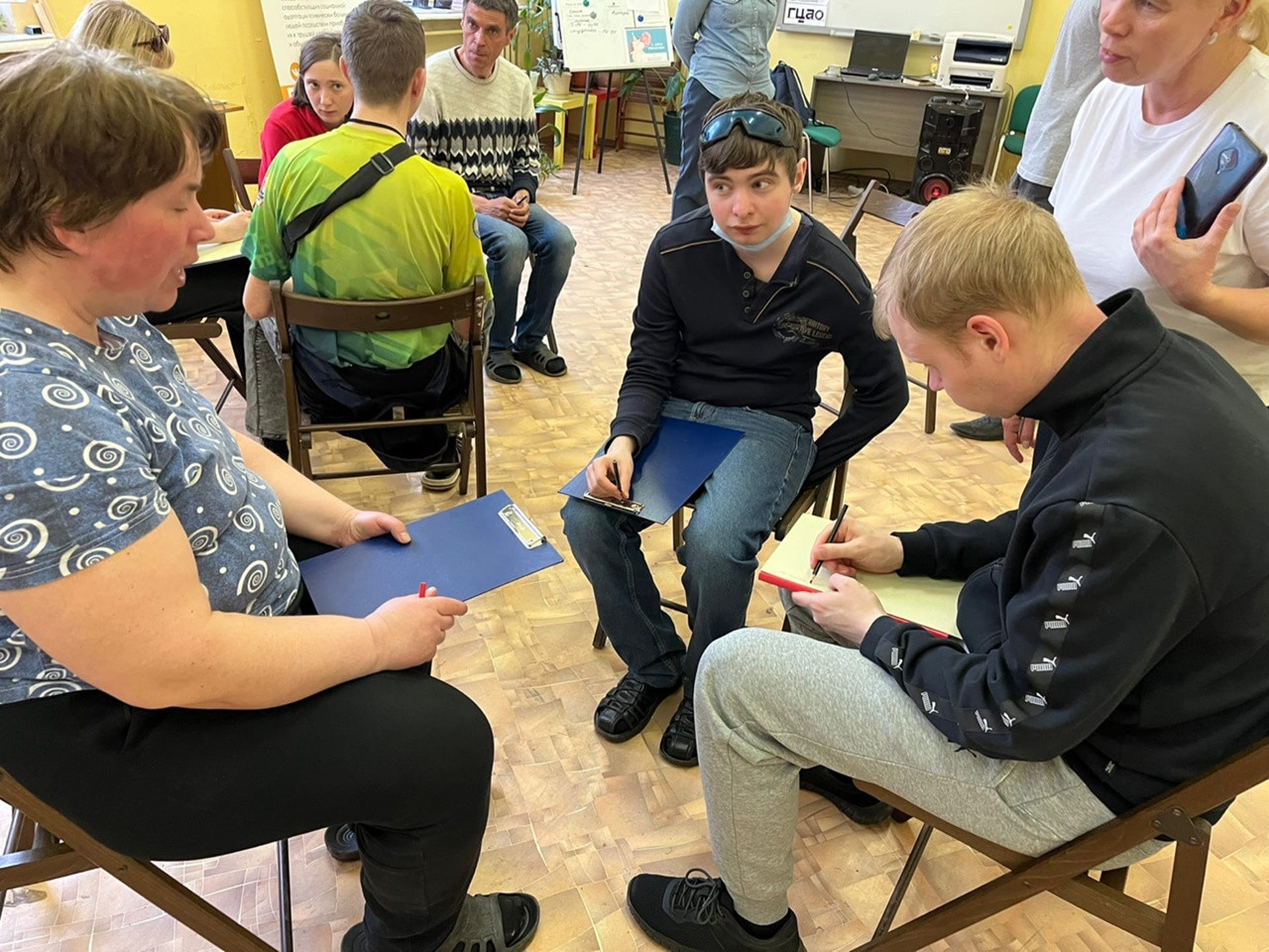 Психологическая поддержка в АРОО "Мост"