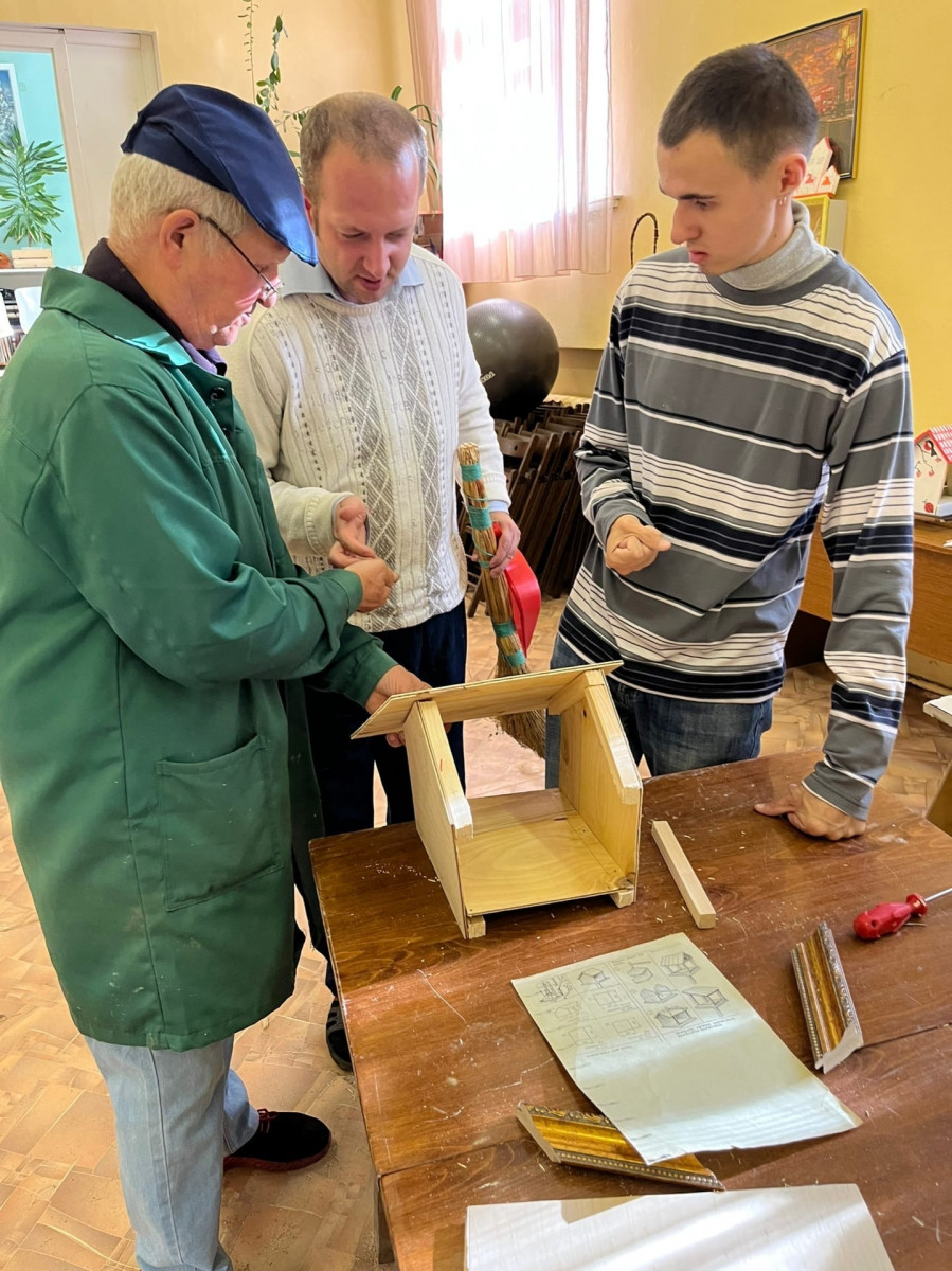 Чему мы научили наших участников за год