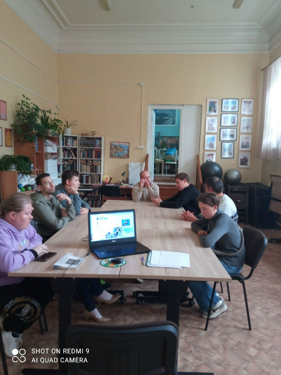 Подпись к фото