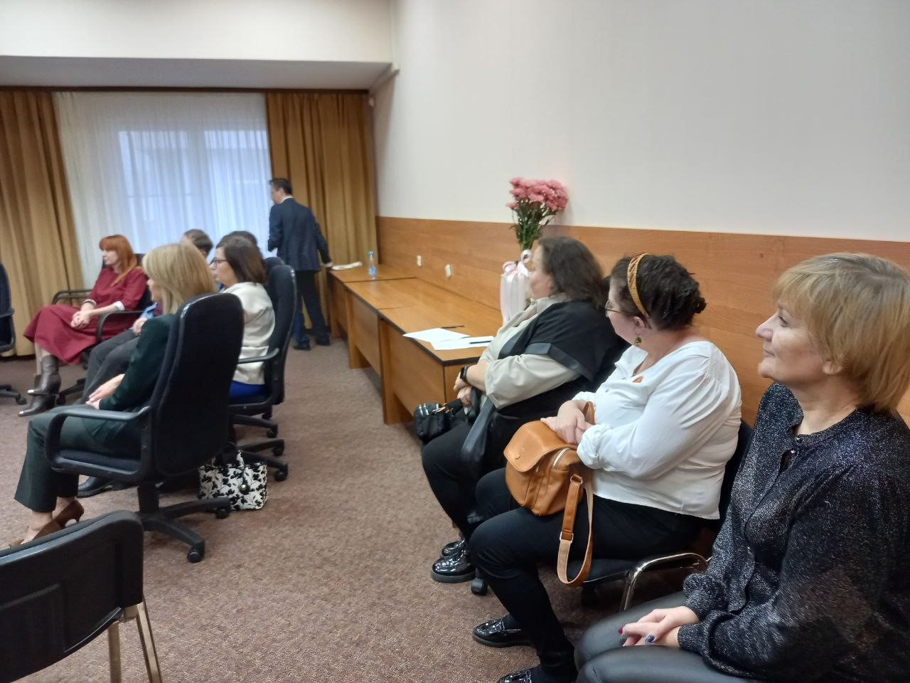 Подпись к фото