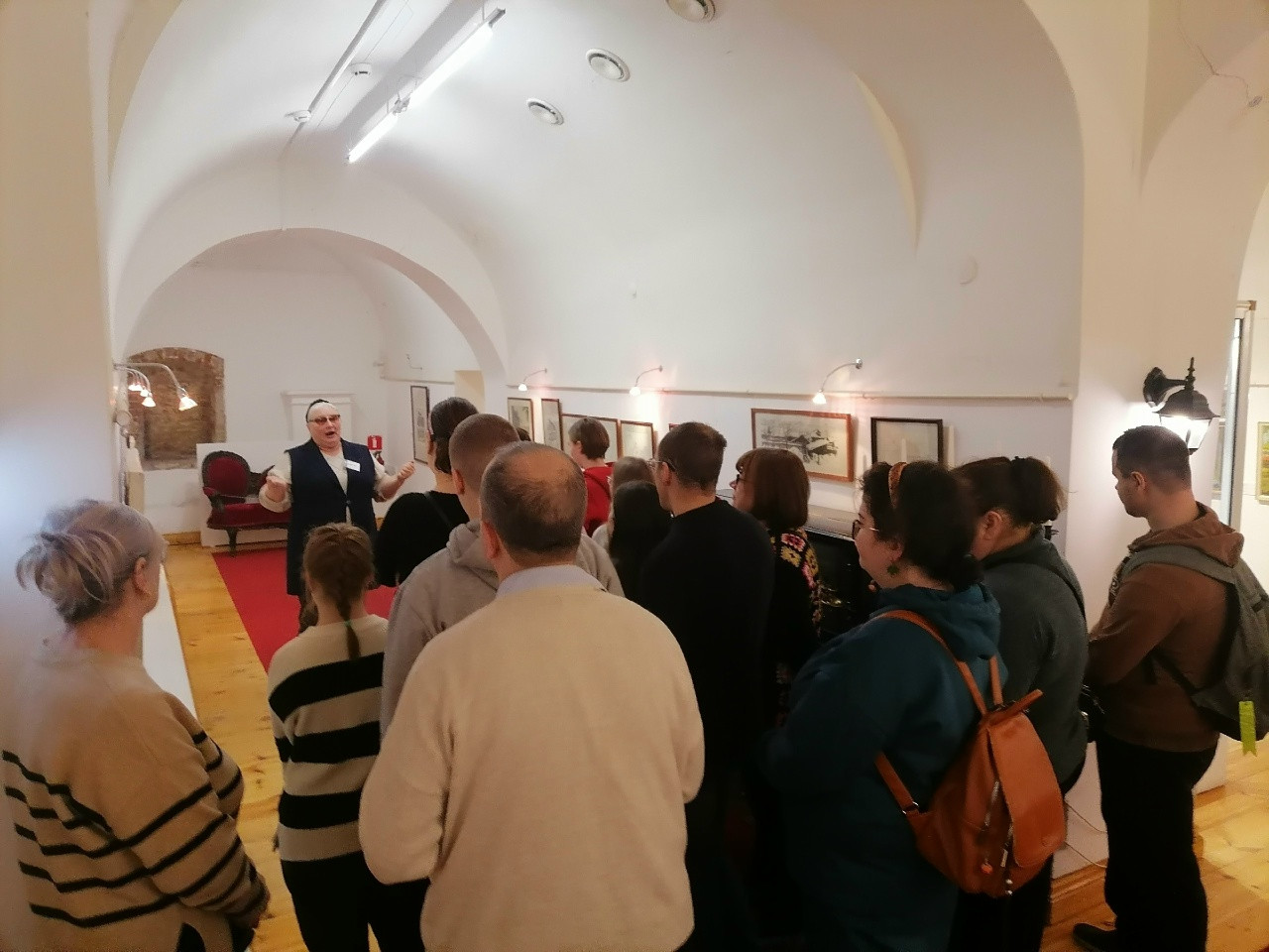 Подпись к фото