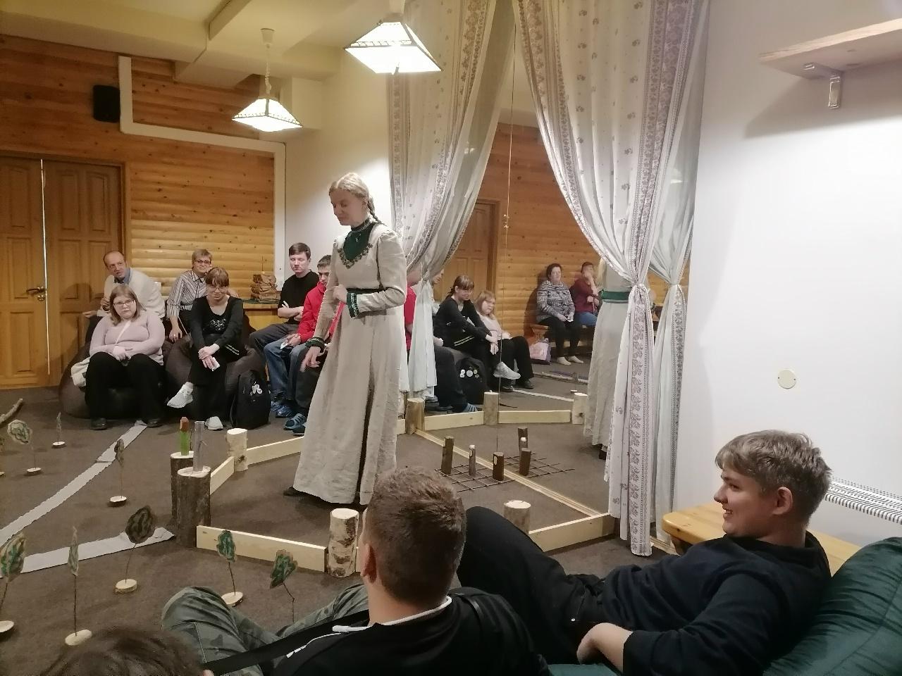Подпись к фото