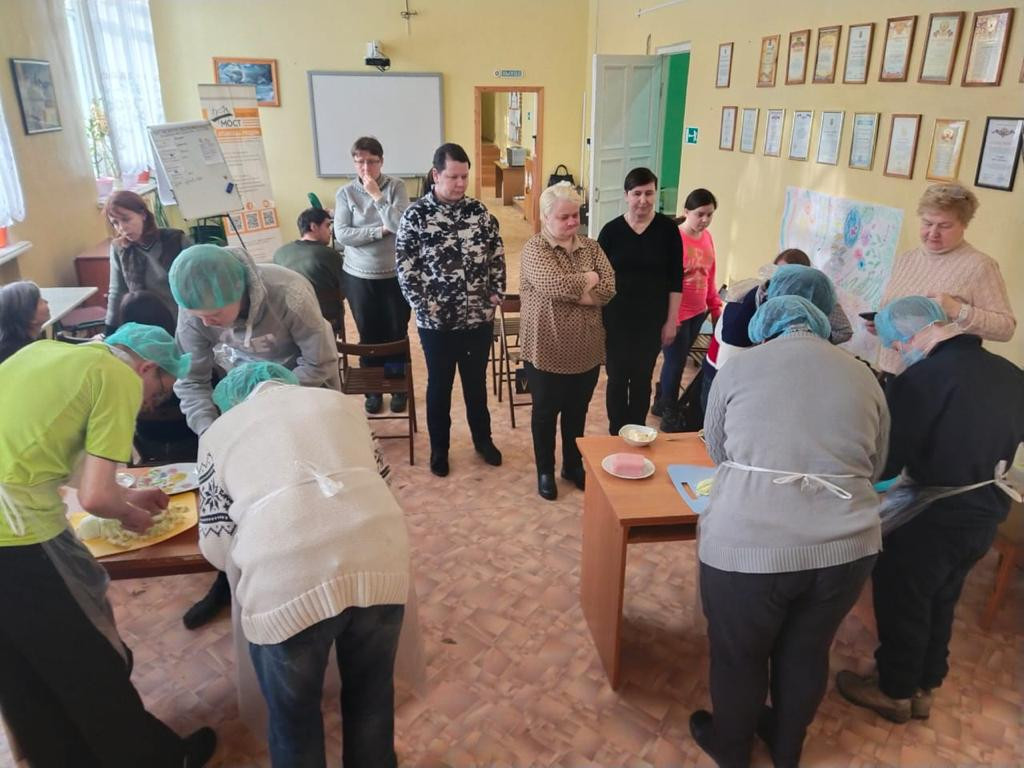 Поздравили ребят с праздниками